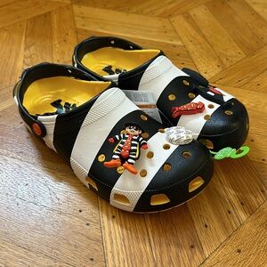 Crocs McDonald’s Hamburglar NEW Men 11